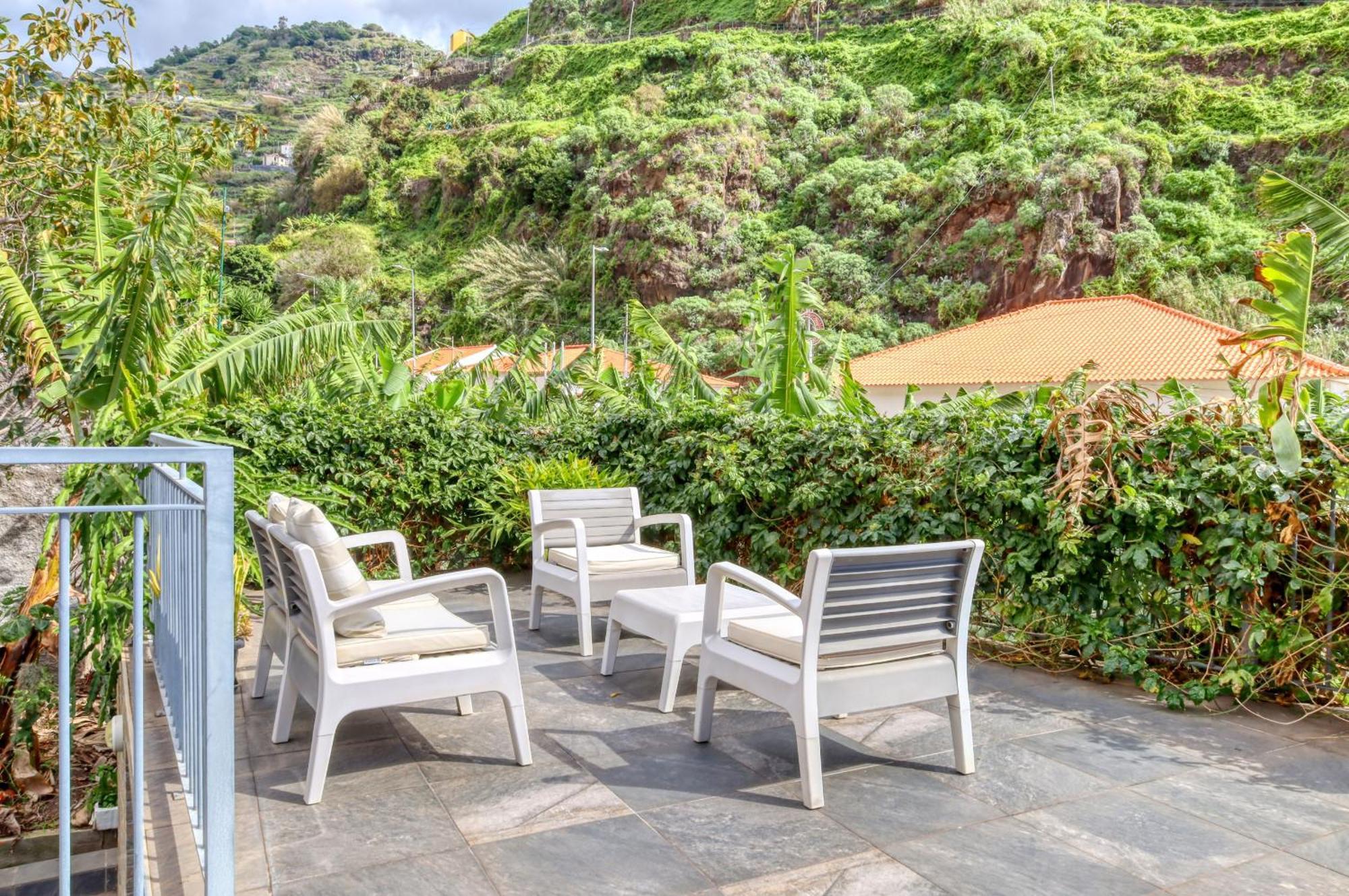 Casa da Praia, a Home in Madeira Ribeira Brava Exterior foto