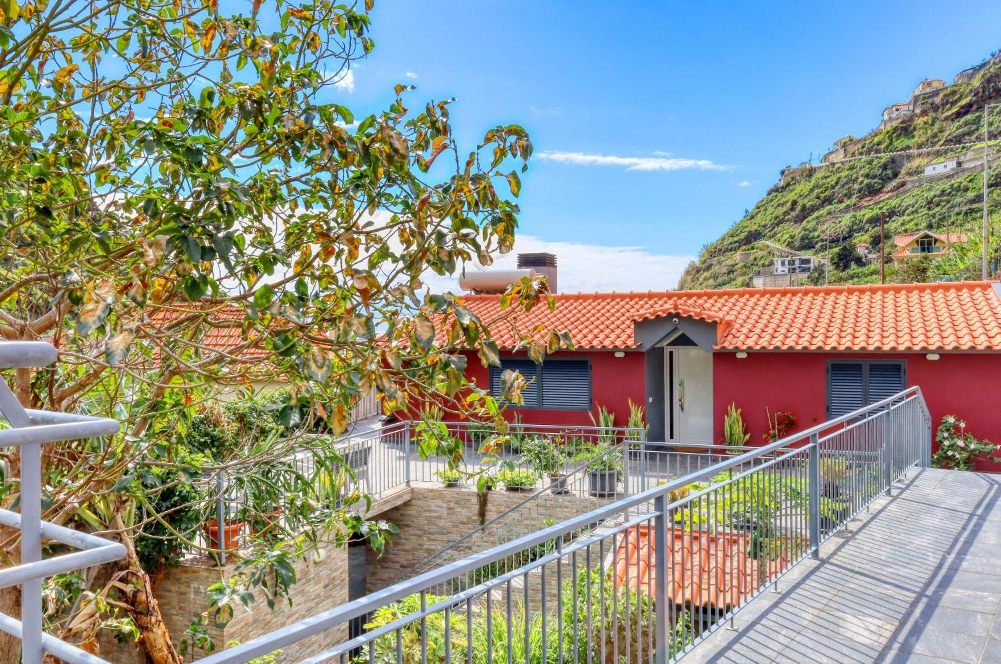 Casa da Praia, a Home in Madeira Ribeira Brava Exterior foto